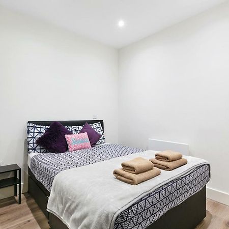 Mondial Apartments At Heathrow Harmondsworth Zewnętrze zdjęcie