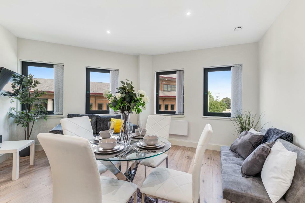 Mondial Apartments At Heathrow Harmondsworth Zewnętrze zdjęcie