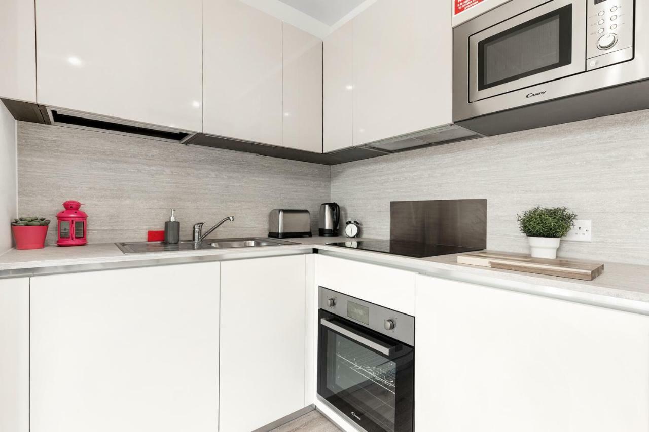 Mondial Apartments At Heathrow Harmondsworth Zewnętrze zdjęcie