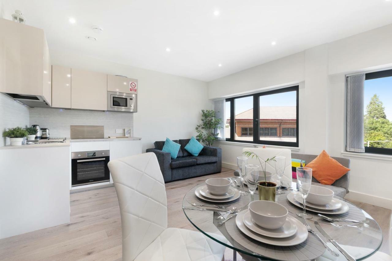 Mondial Apartments At Heathrow Harmondsworth Zewnętrze zdjęcie
