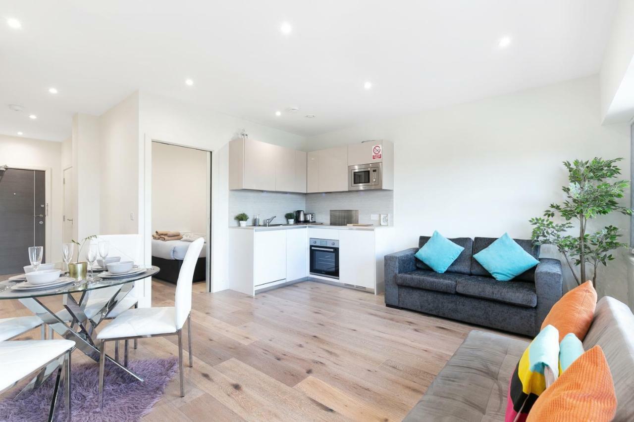 Mondial Apartments At Heathrow Harmondsworth Zewnętrze zdjęcie