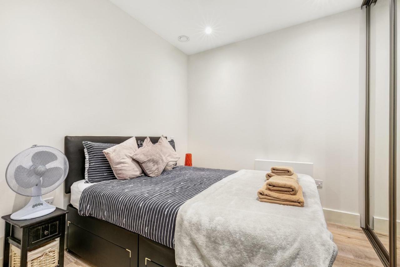 Mondial Apartments At Heathrow Harmondsworth Zewnętrze zdjęcie