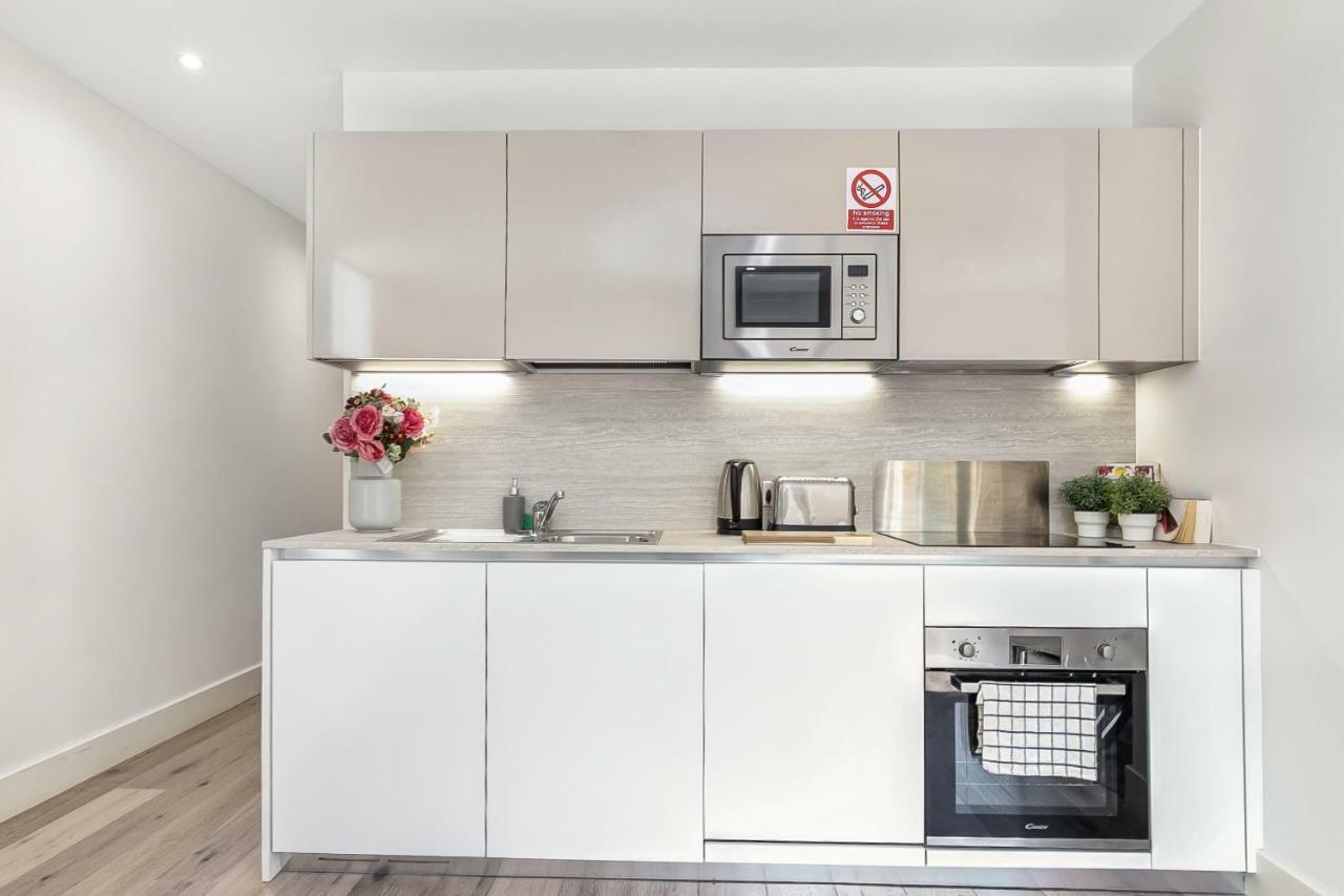 Mondial Apartments At Heathrow Harmondsworth Zewnętrze zdjęcie