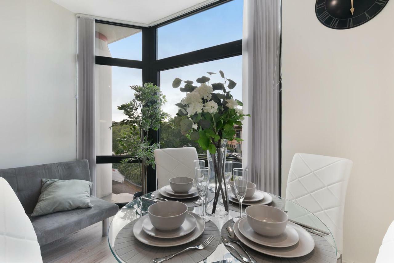 Mondial Apartments At Heathrow Harmondsworth Zewnętrze zdjęcie